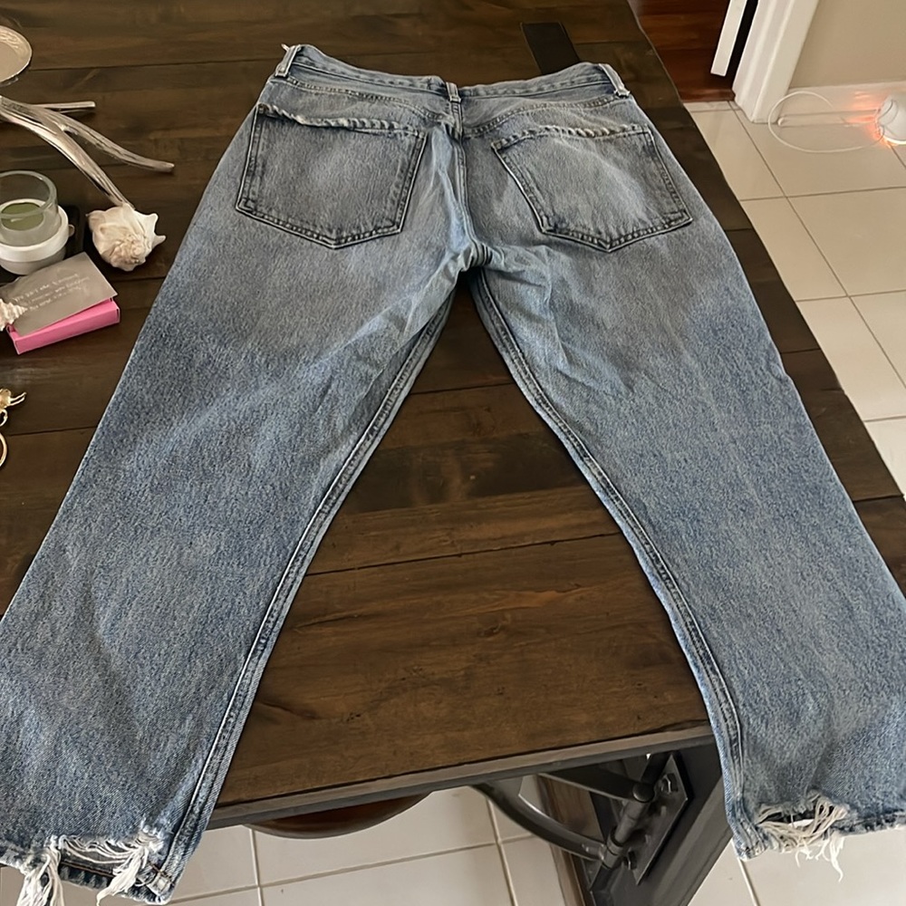 Pre-loved AGOLDE Riley Size 29 w/Distressing Crop Button Fly - Picture 6 of 8